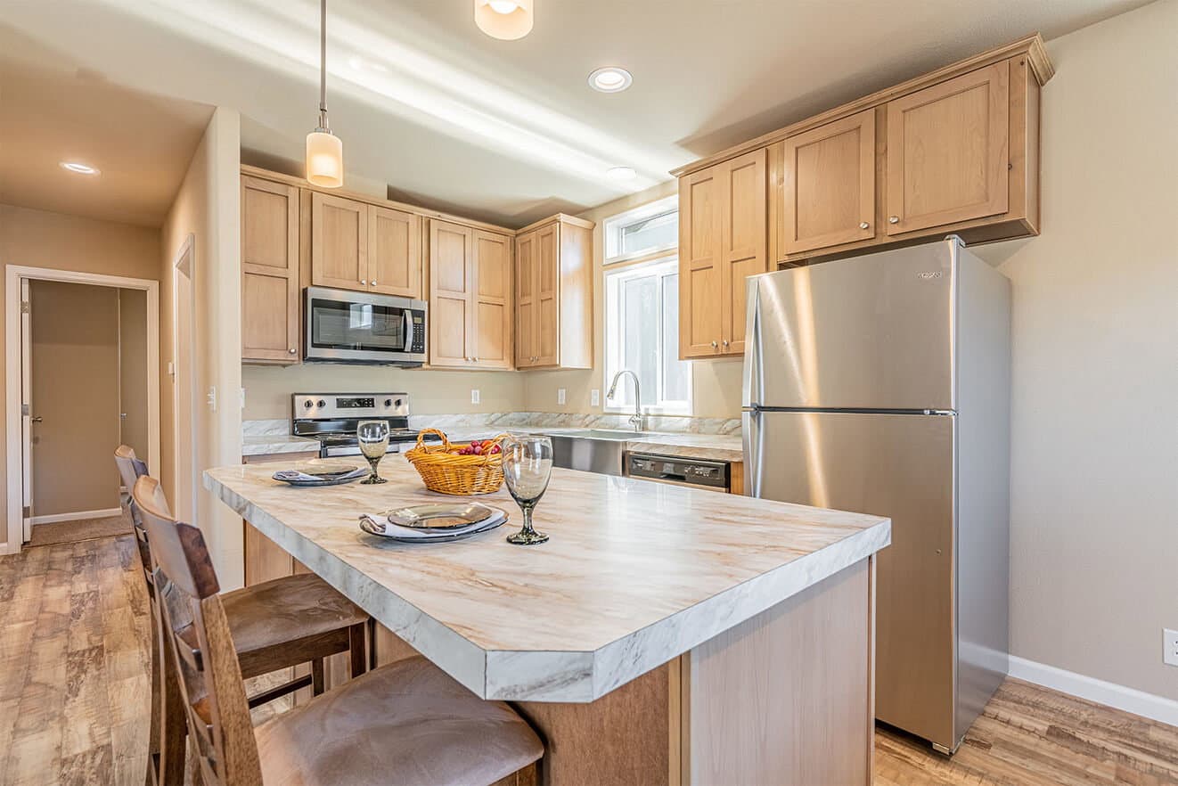 Evergreen 24342e kitchen home features