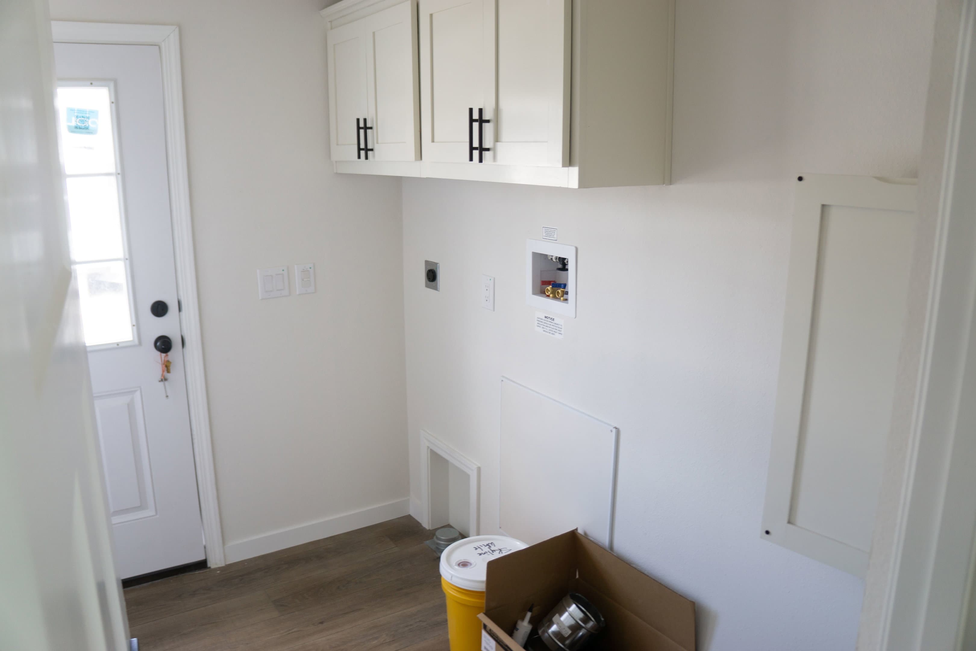Hillcrest g865 interior home features