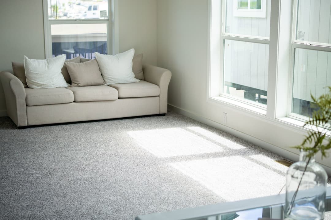 Hillcrest g865 interior home features