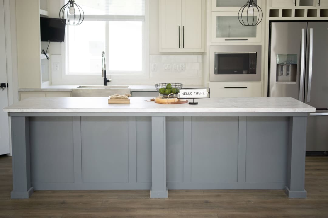 Hillcrest g865 interior and kitchen home features